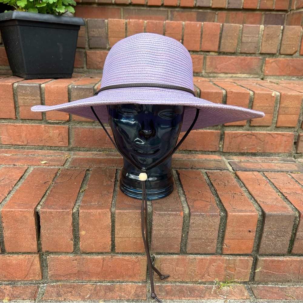 Groundwork purple straw hat